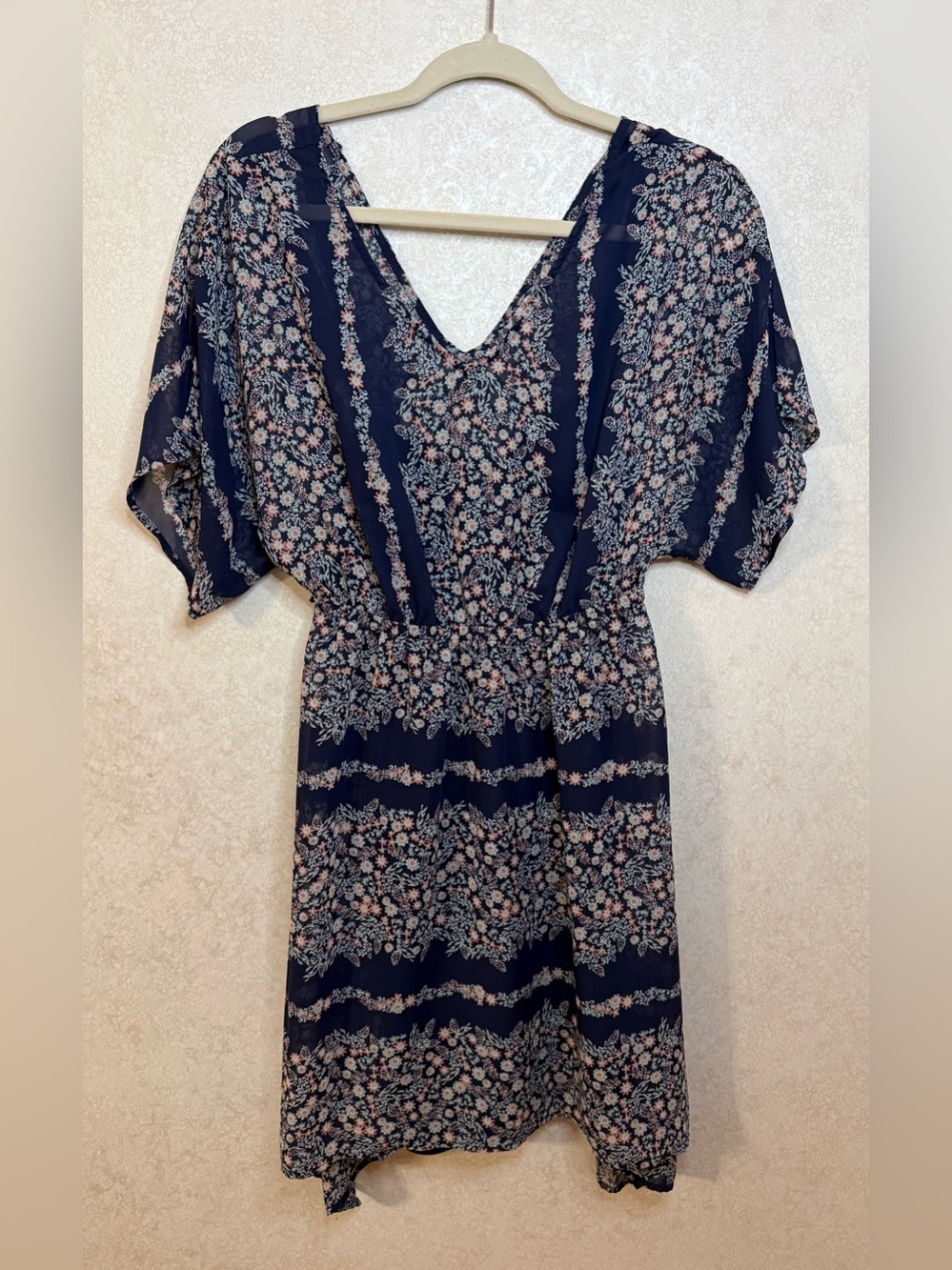 Women's Navy Floral V-Neck Dress